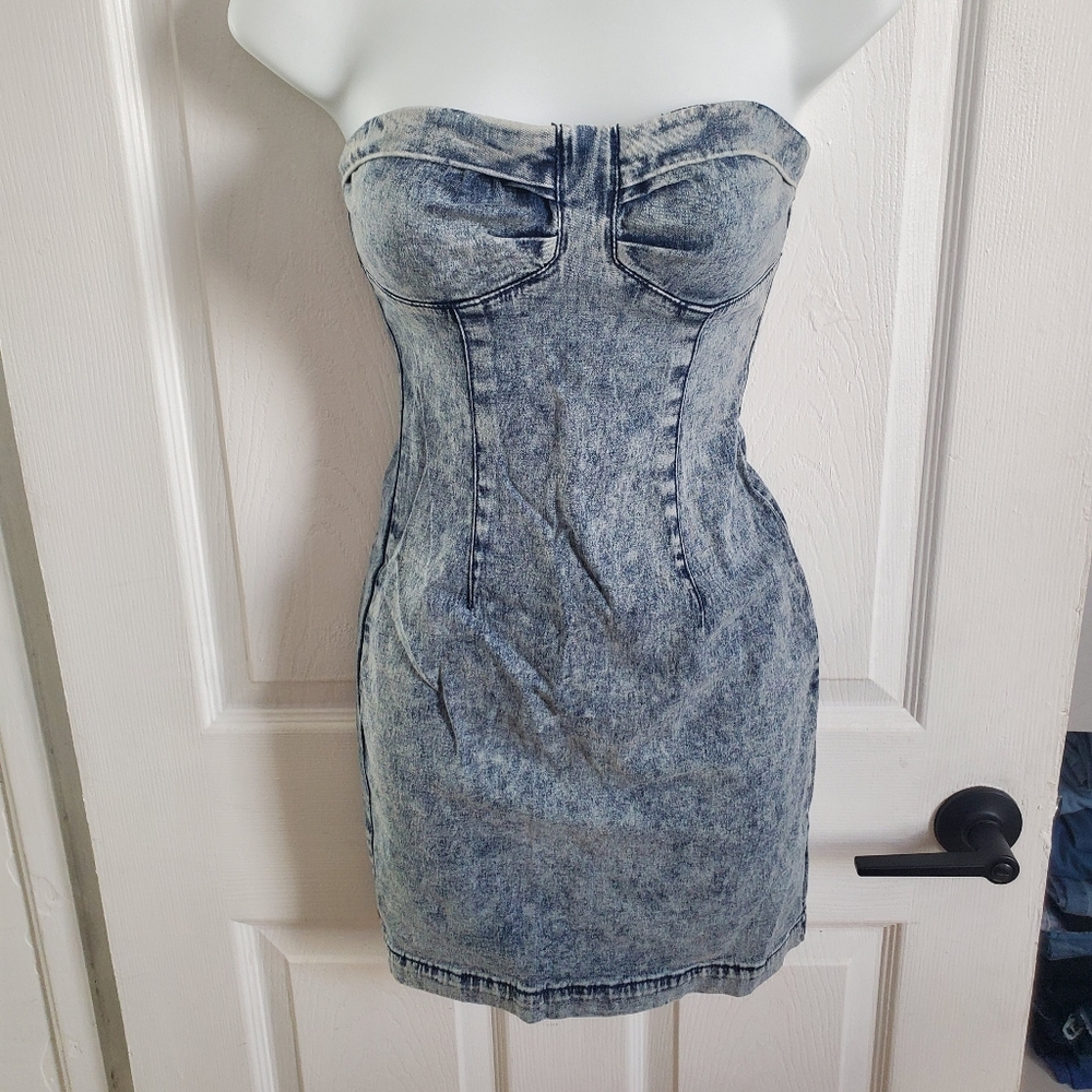 Acid wash retro denim dress